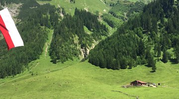 Auf Bernhards Gemstelhütte