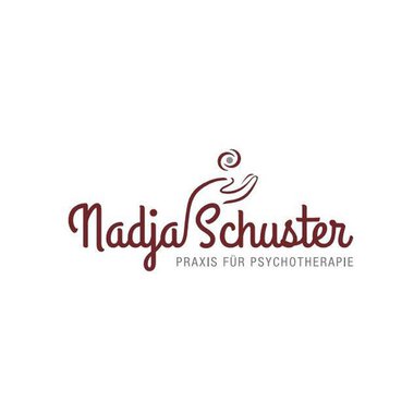 A simple logo with the name "Nadja Schuster" and the additional text "Practice for Psychotherapy". The font is elegant and in a red color on a light background. | © Praxis für therapeutische Unterstützung Logo